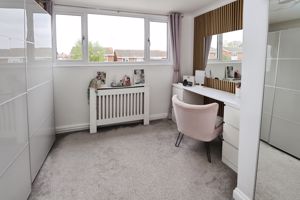 CHESTNUT WAY - click for photo gallery